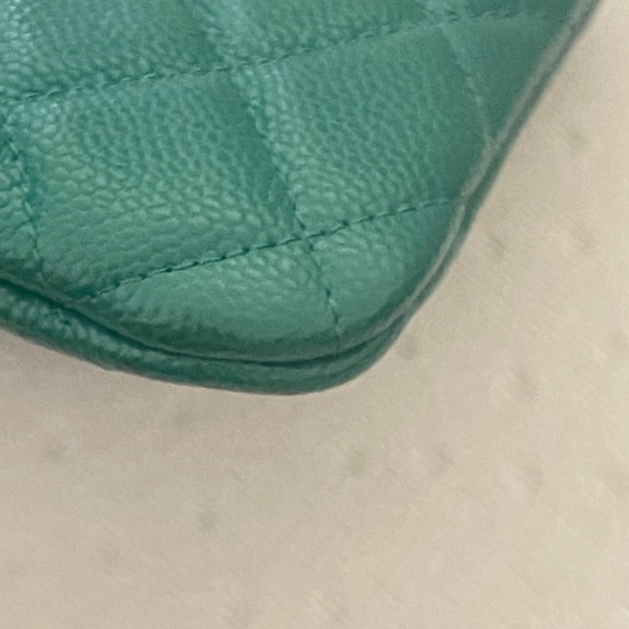 Chanel green Mini O Case. - Picture 10 of 11